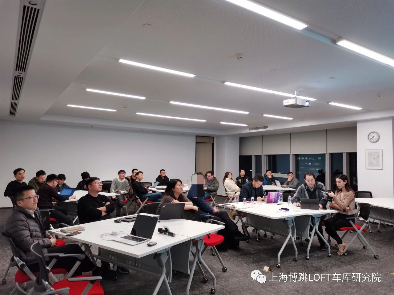 鹤岗杭州LOFT车库专题会